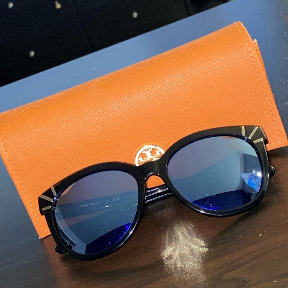 Tory Burch polarized sunglasses